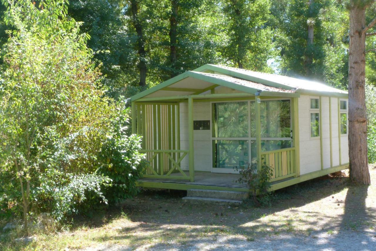 Camping L'Eau Vive Hotel Dauphin Exterior photo